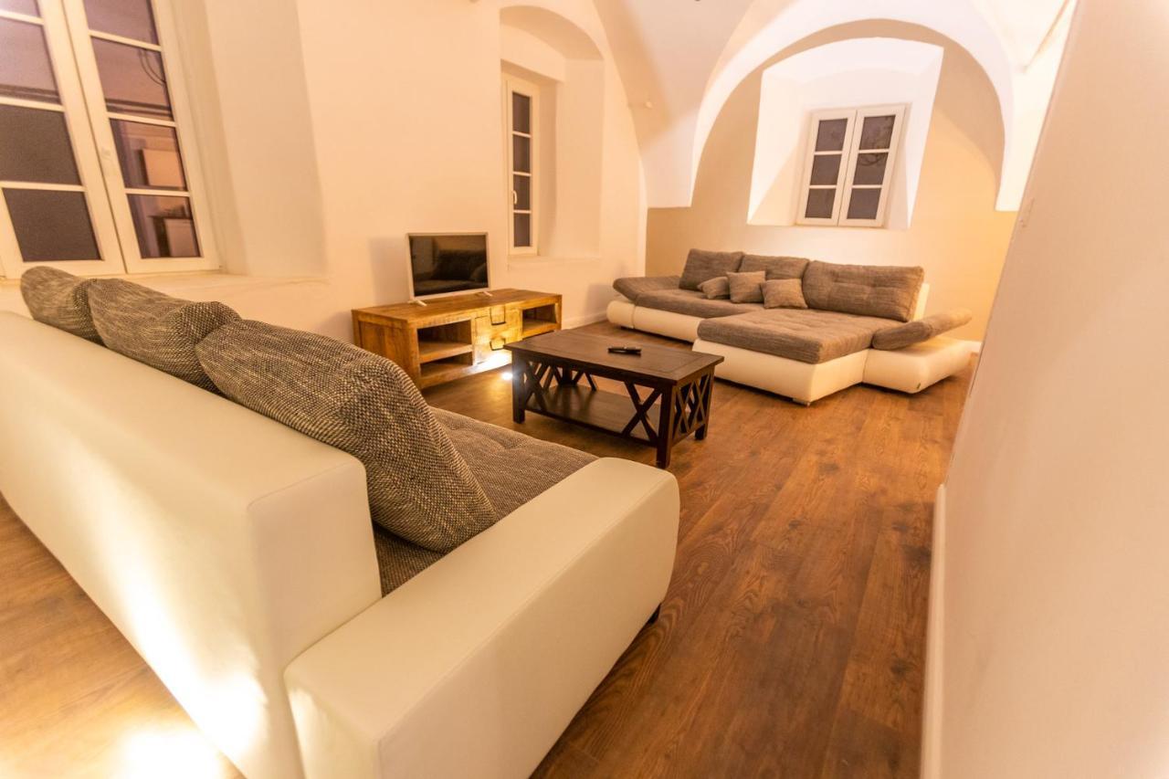 Pferdegut Schloss Treffen Apartments Gortschach  Kültér fotó